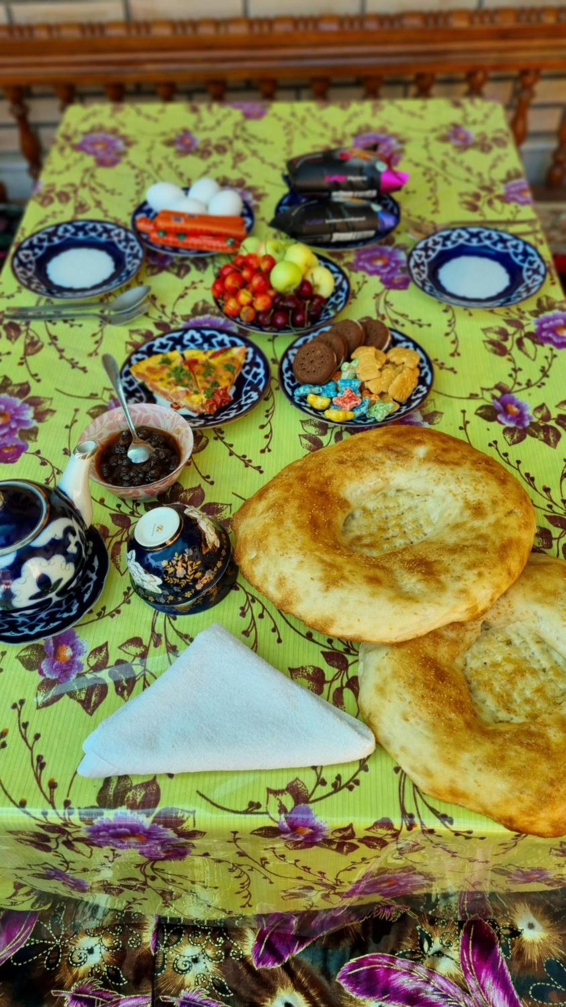 Guest House Muborak Samarkand Exteriör bild